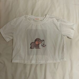 Cute elephant design graphic cropped tee